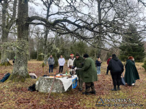 Utförda Blot 2024: Blotlaget Gungnir höll Midvinterblot vid Valeberg-Ryds gravfält i Skaraborg