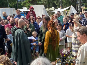 Utförda Ceremonier 2024: Bröllopsceremoni på Stallarholmens Vikingafestival 3 Utförda Ceremonier 2024: Bröllopsceremoni på Stallarholmens Vikingafestival