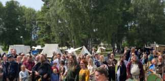 Utförda Ceremonier 2024: Bröllopsceremoni på Stallarholmens Vikingafestival