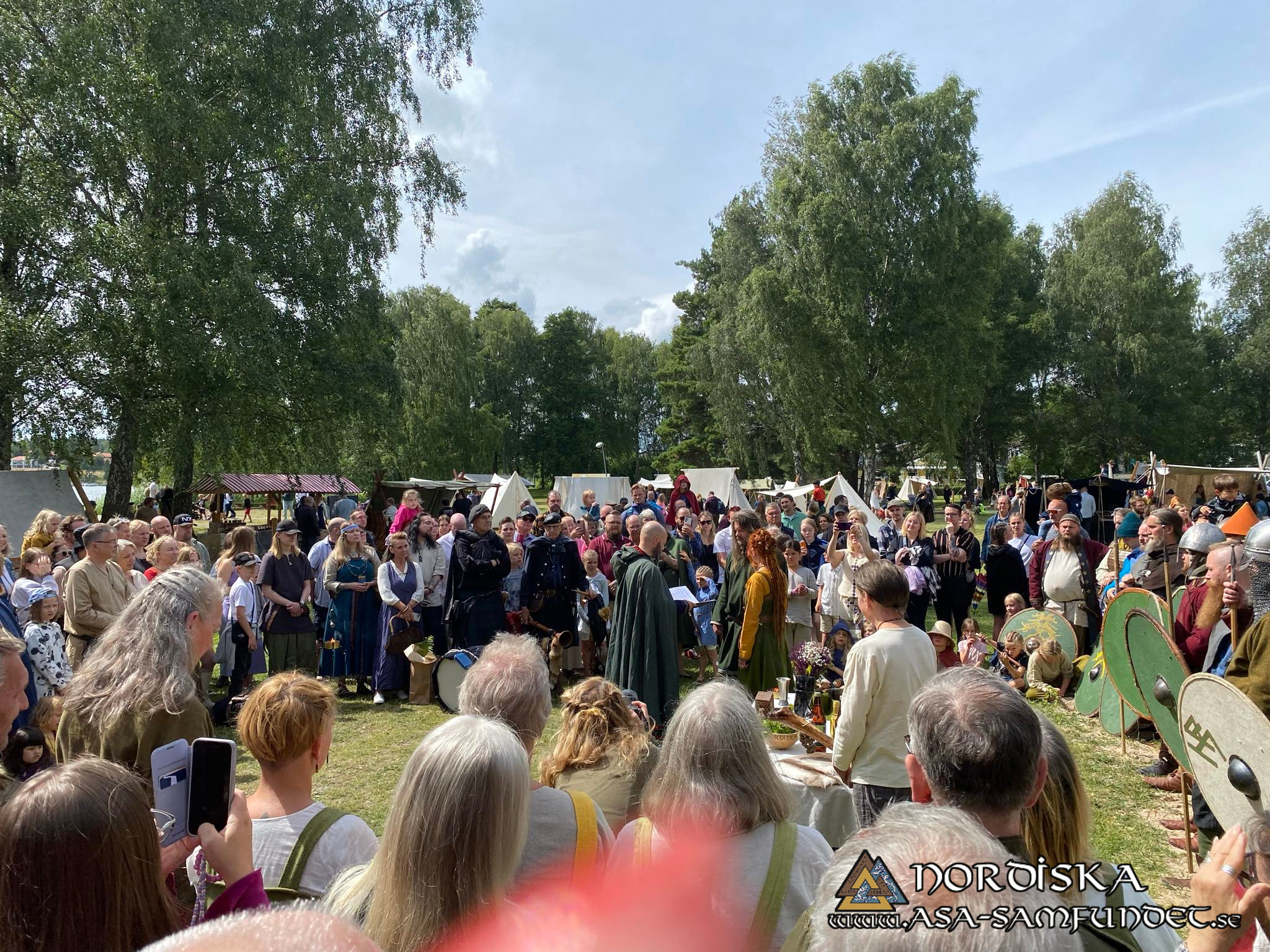 Utförda Ceremonier 2024: Bröllopsceremoni på Stallarholmens Vikingafestival