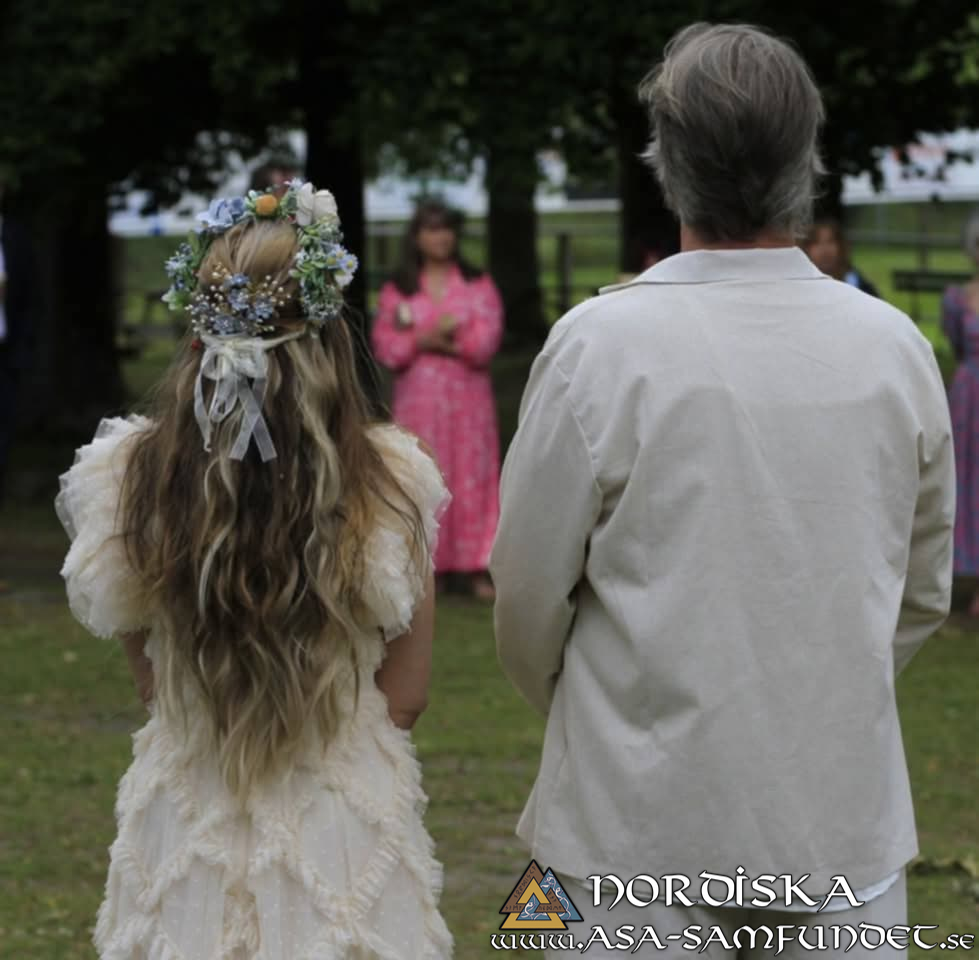 Utförda Ceremonier 2025: Bröllopsceremoni för Harry Waltersson och Annalisa Biagini Waltersson, Hörvik