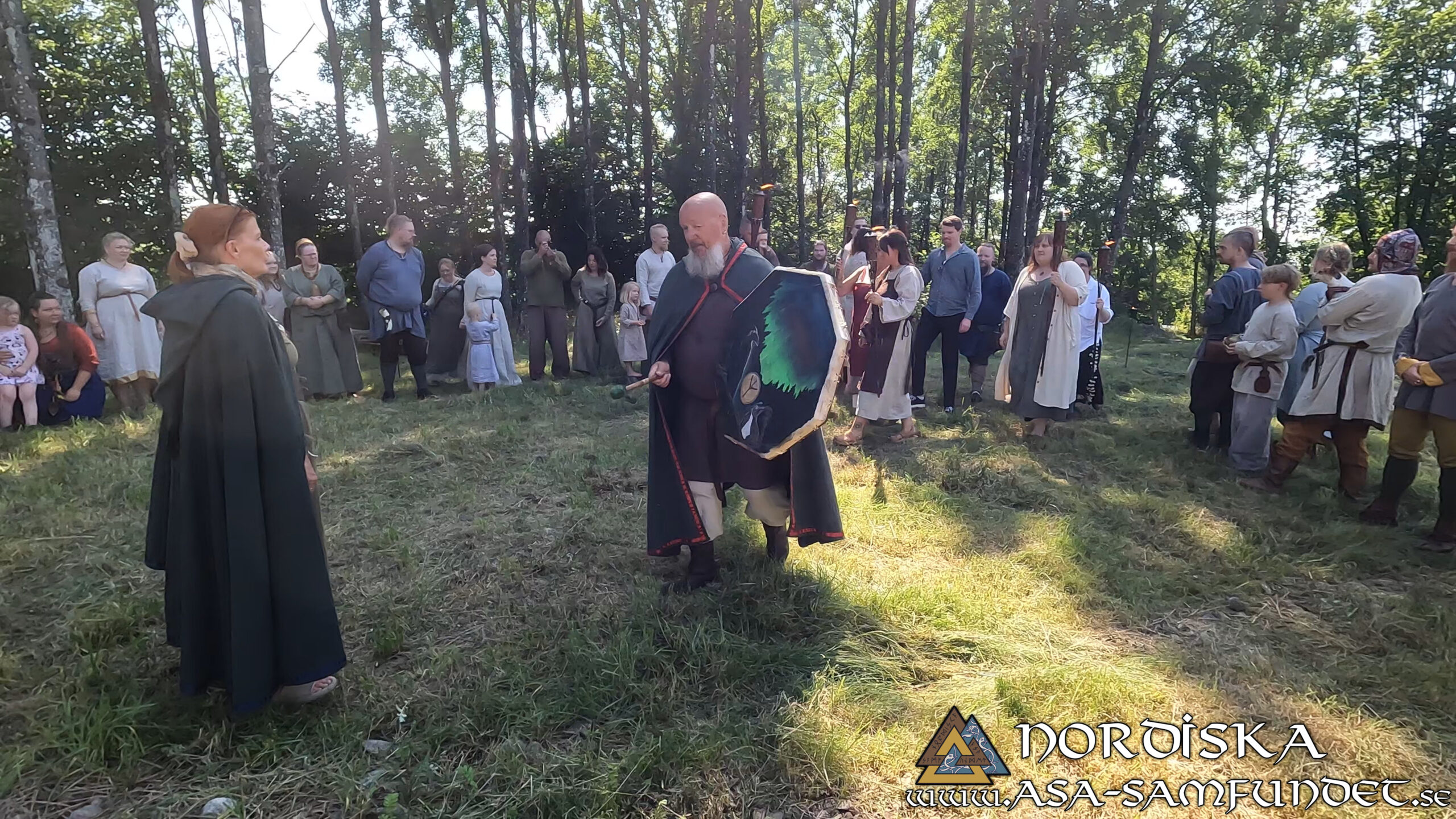 Utförda Ceremonier 2025: Bröllopsceremoni för Björn Oddvar och Beatrice Ludvigsen på Ale vikingagård