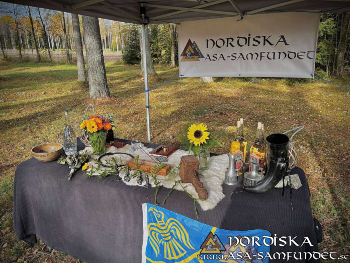 Blotlag Idavallen Vinternätter 2025 Utförda Blot 2025: Blotlaget Idavallen höll Vinternätterblot 11 Oktober 2025